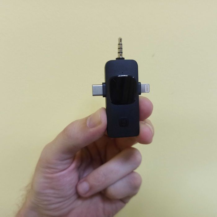 Микрофон-петличка F11-2 с подключением 3,5 мм, Type-C, Lightning