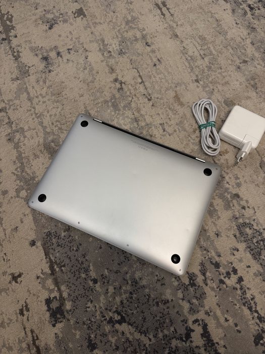 MacBook Pro 2020 16/512gb