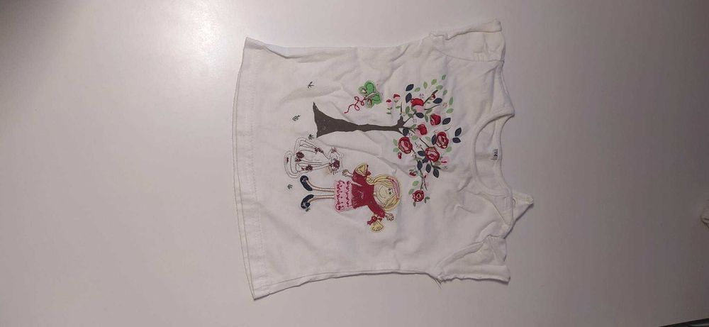 Bluzeczka zapinana na ramieniu