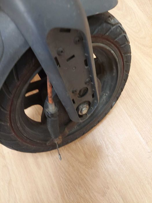 Trotinete Elétrica Ninebot KickScooter E2 Pro D (Para peças ou reparação)