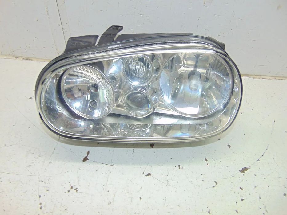 VW Golf MK4 farol " nova de stock antigo