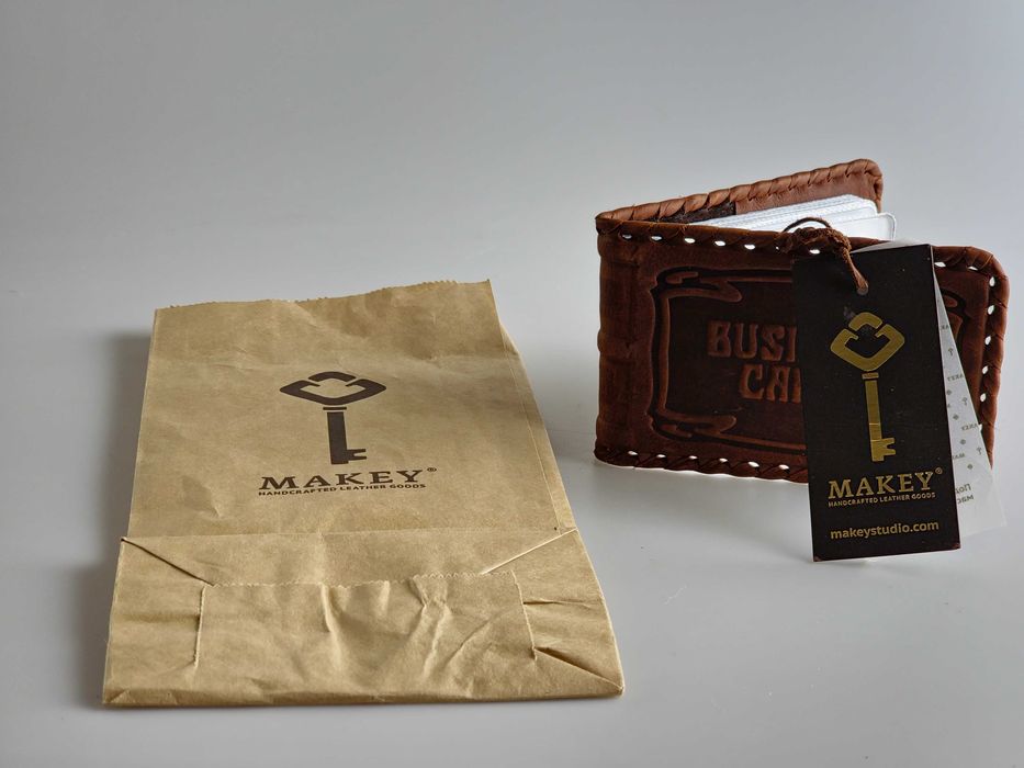 Визитница кожанная. Ручная работа. Макей.