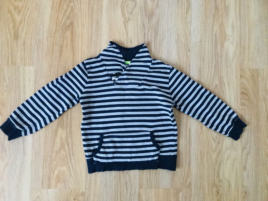 Bluza bluzka chłopięca 122 w paski stan dobry