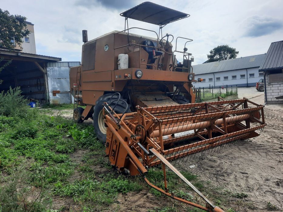 Kombajn Bizon z056