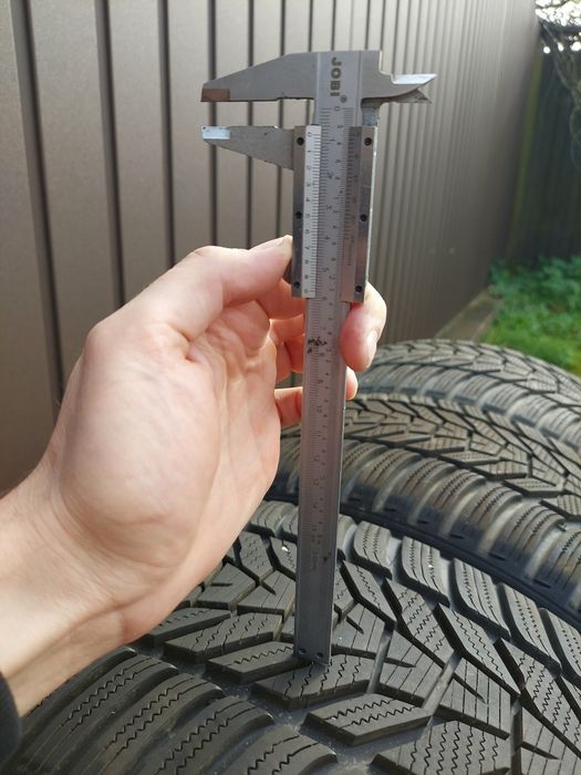 Шини зимові Hankook Winter I*Cept Evo3 W330 255/40 R20 101W XL комплек