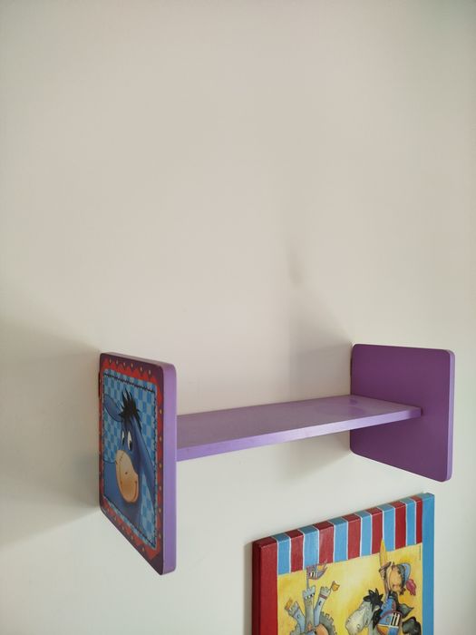 Cama adolescente com gavetões,  guarda roupa,  prateleiras e cabide