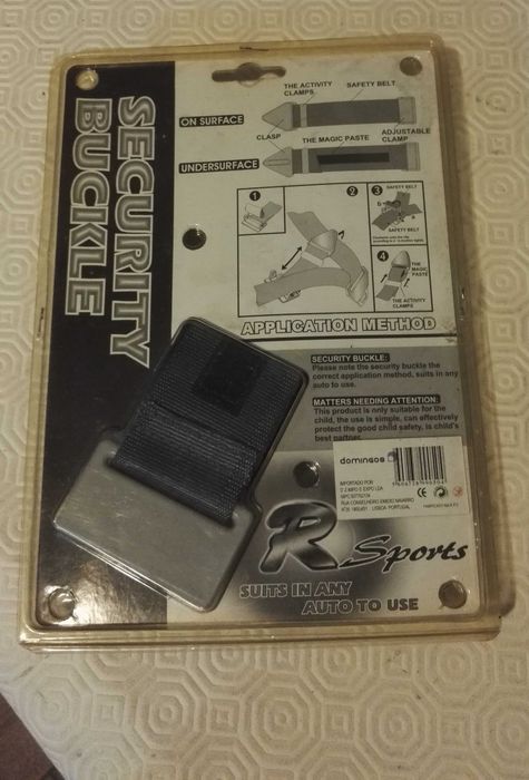Adaptador para cinto de segurança de criança