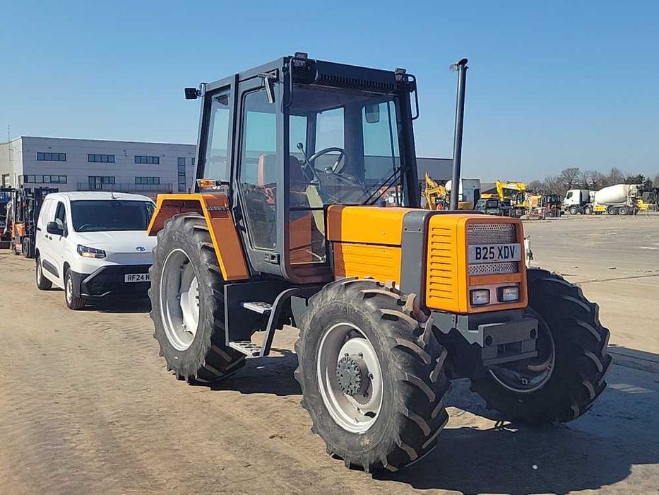 Трактор RENO  свіжопригнаний