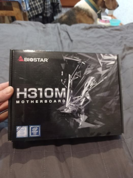 Материнская плата