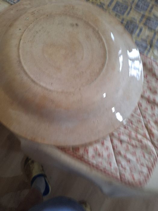 Pratos muito antigos cerca de 100 anos