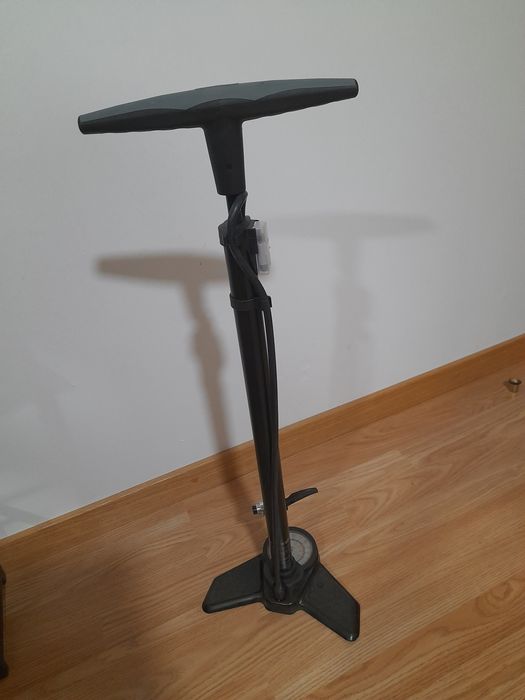 Bomba pe alto p/enchimento