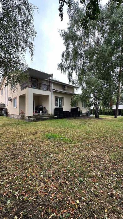 Продам дом метро житомирская/академгородок/чайки