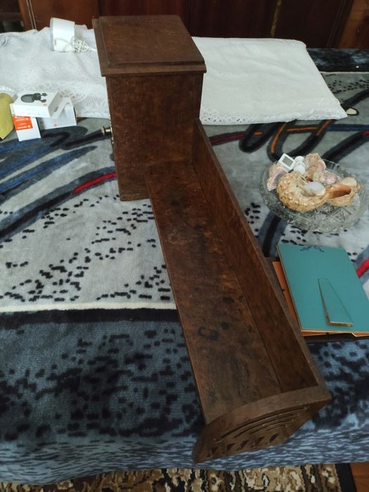 Продам старинную полочку