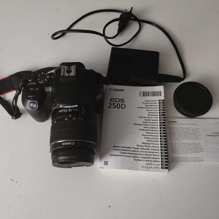 Aparat fotograficzny Canon eos 250d