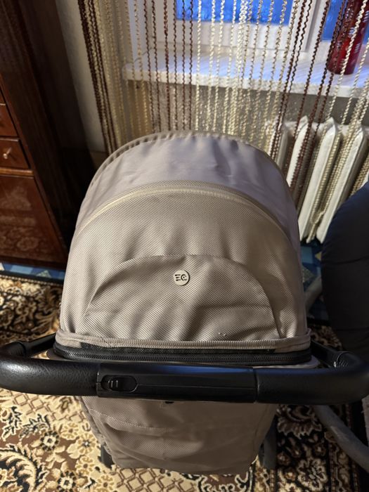 Дитяча прогулянкува коляска