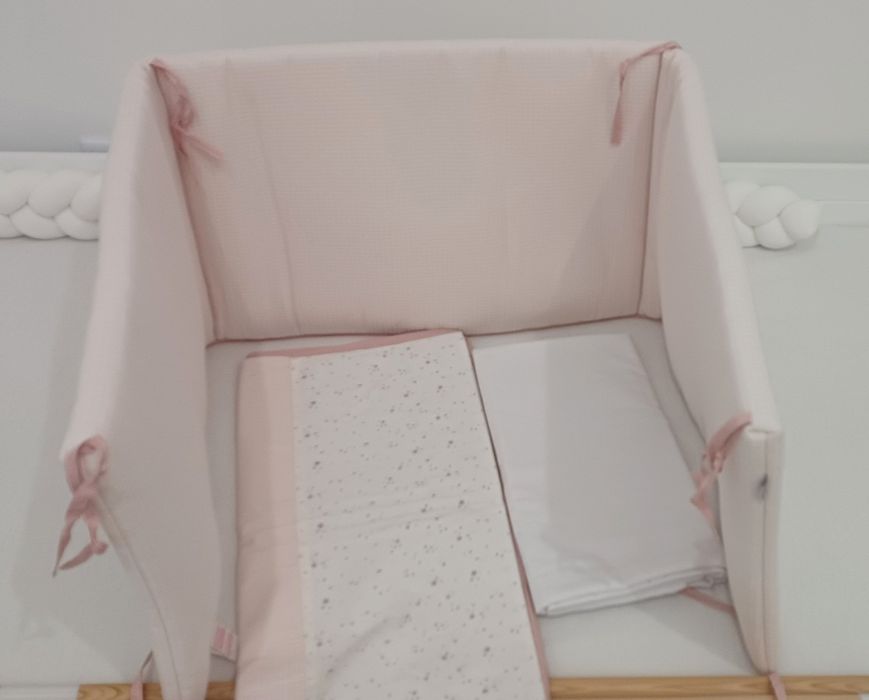 Conjunto Colcha e Protetor Para Berço