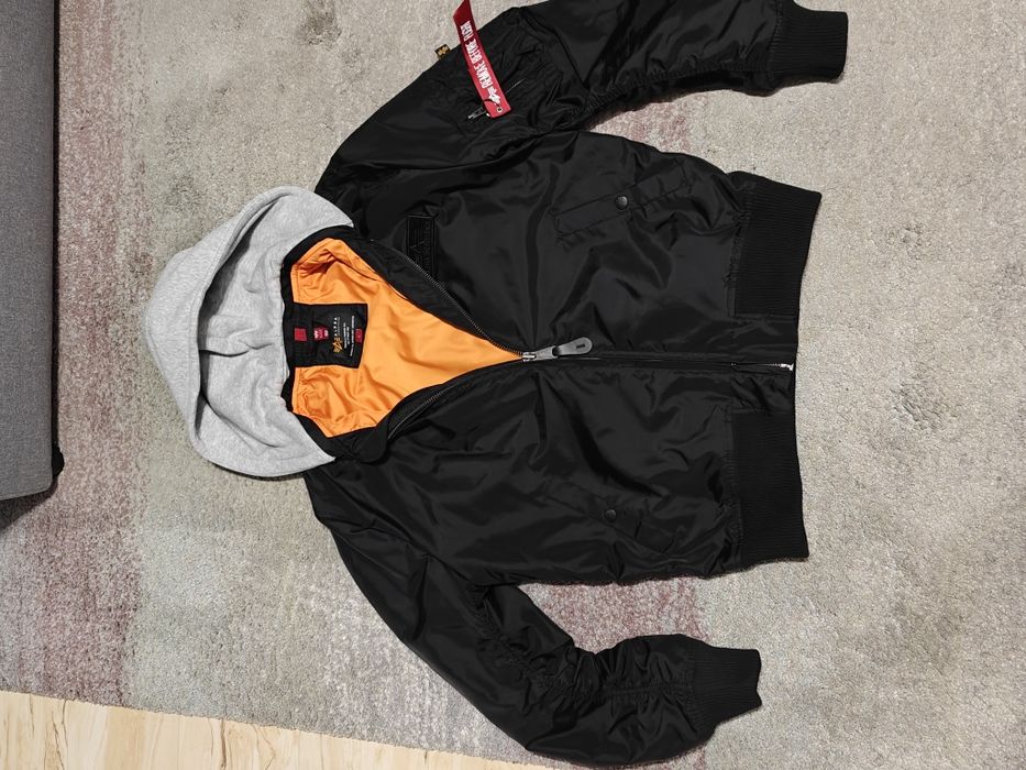 Kurtka Alpha Industries Ma-1 TT Hood 196108/03 Black rozmiar L