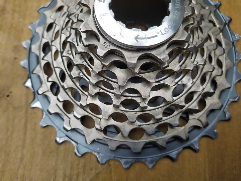 SRAM XG-999 kaseta MTB/Szosa 9Speed 11-32T 172g. Polecam