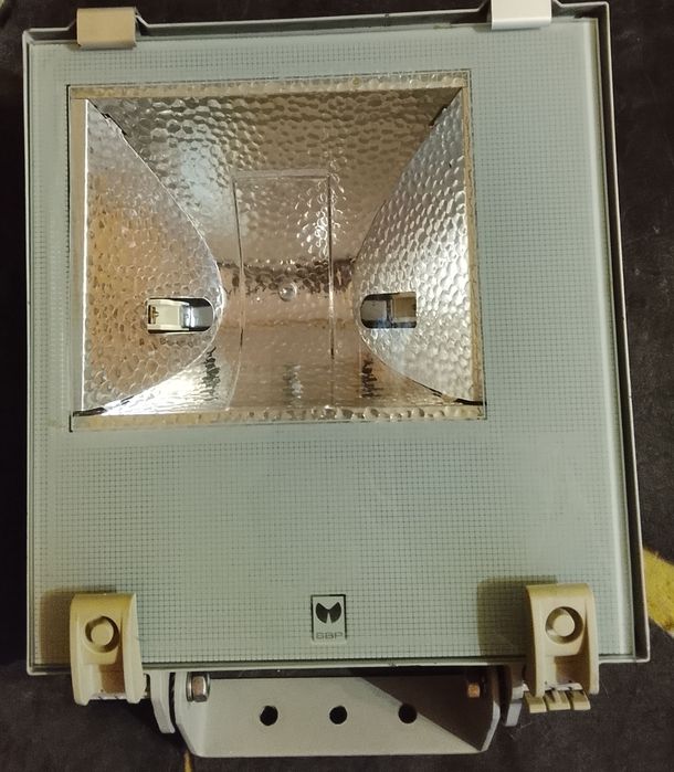 Reflektor  Metahalogenkowy 150W JOLLY  IP65 symetryczny