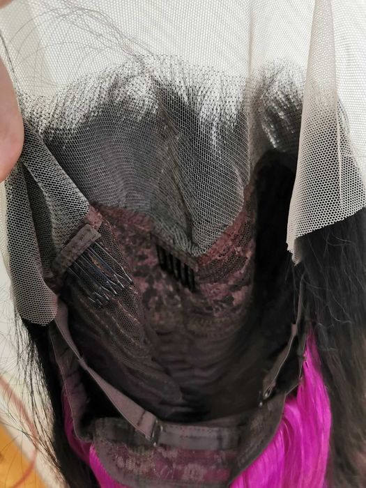 Peruka lace front głęboka czerń + pasma róż 65 cm