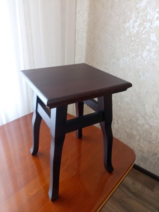 Табуретка дуб ручна робота