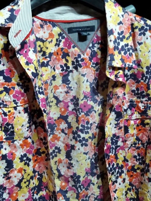 Camiseiro Senhora Tommy Hilfiger tam.  M/L
