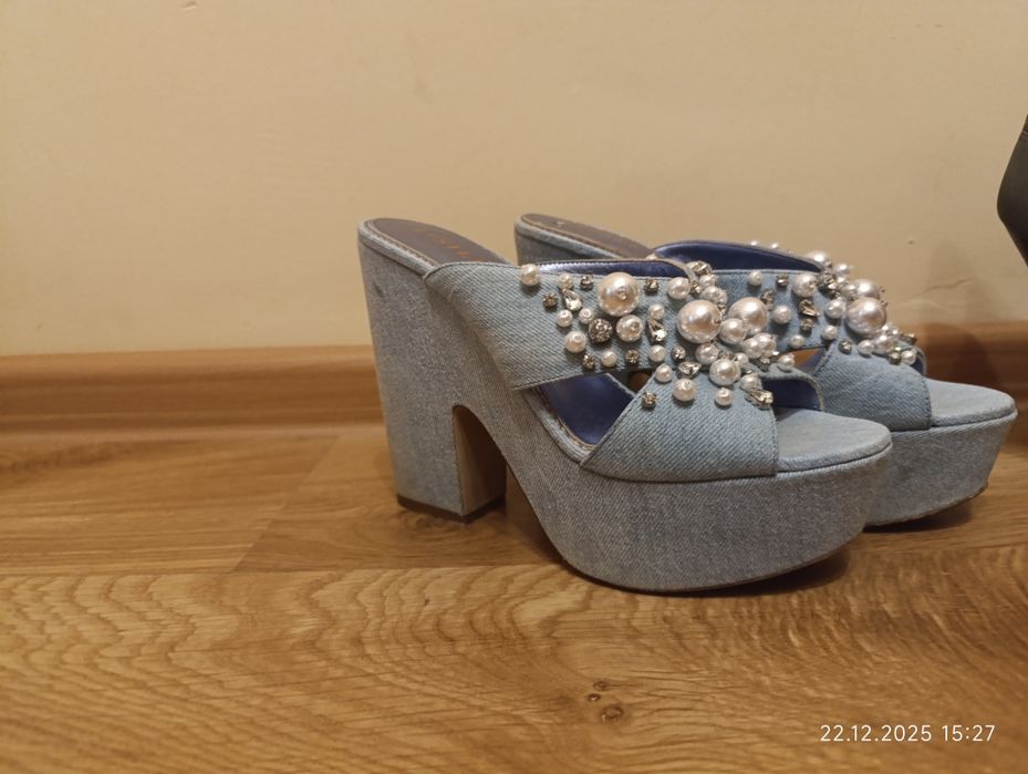 Взуття 39 розмір