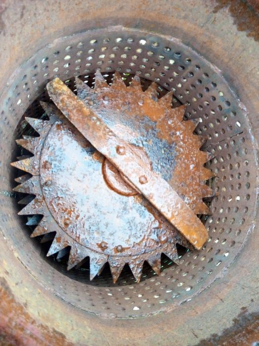 Rozdrabniacz gałęzi Młynek pelet drewno plastik, styropian