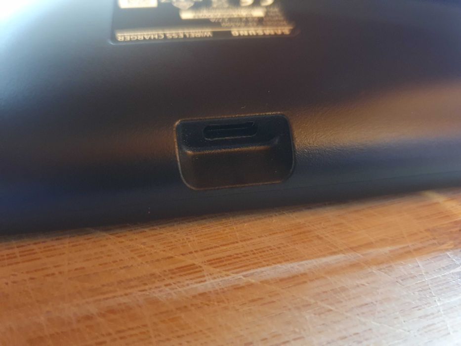 Samsung EP-P6300 Carregador Sem Fios Triplo - Preto