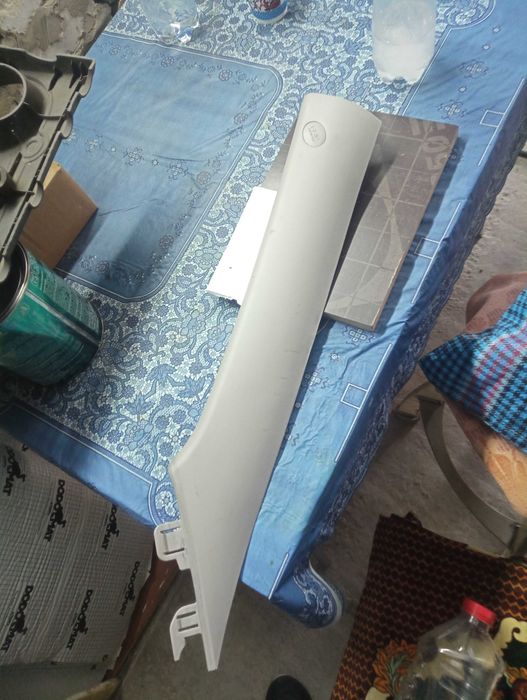 Продам левую переднюю накладку стойки Киа Маджентис