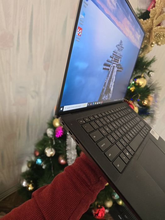 Dell Precision 5560 i7 11850h 16gb Qvadro T1200 ssd 256