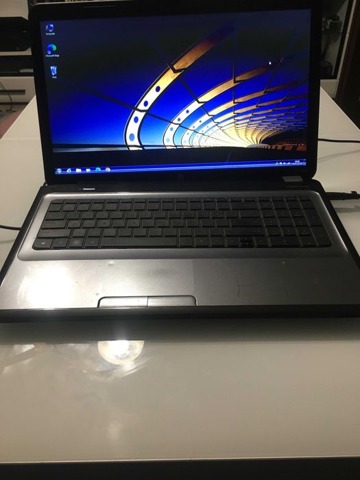 Laptop HP Pavilion 17.3 cali