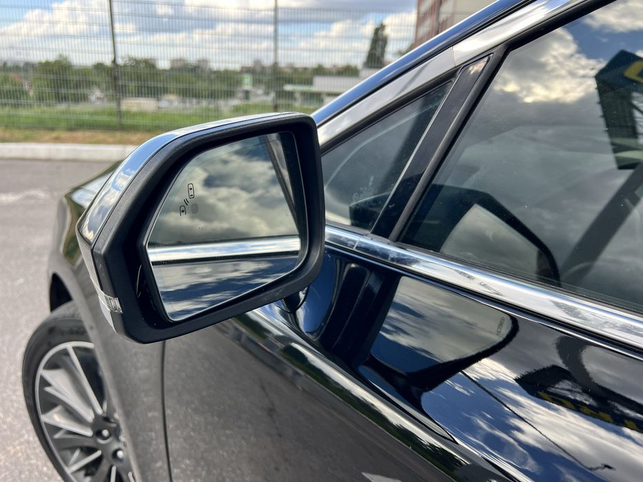 Продам Lincoln MKZ 2.0 EcoBoost AWD