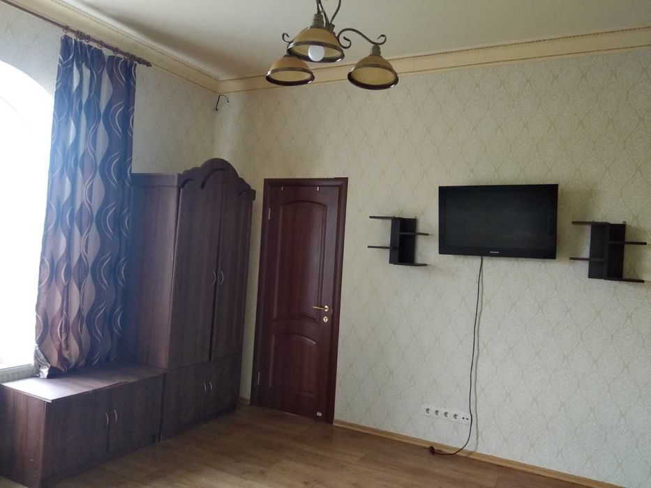 Сучасний теплий будинок від господаря посуточно оренда газове опалення