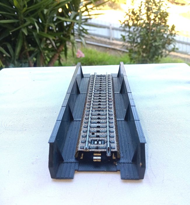 KATO 20-458, Ponte de treliça com linha