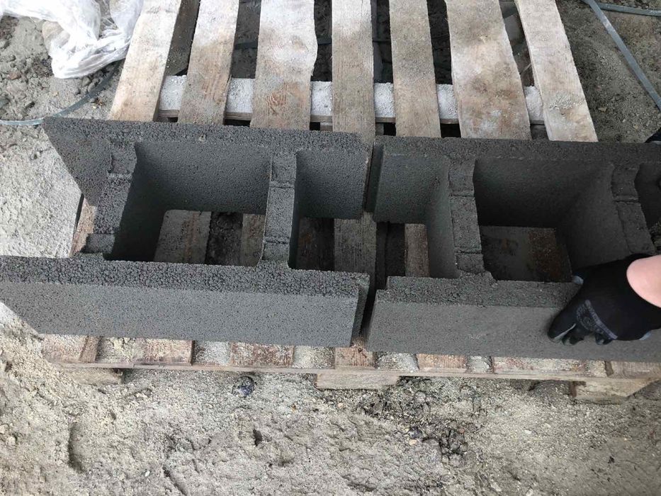 опалубочні.бетонні,фундаментні,та блоки незмінноі опалубки.