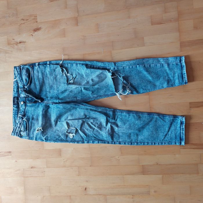 Spodnie 36 Mohito jeansowe z dziurami