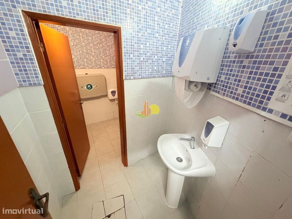 Prédio Em Buarcos