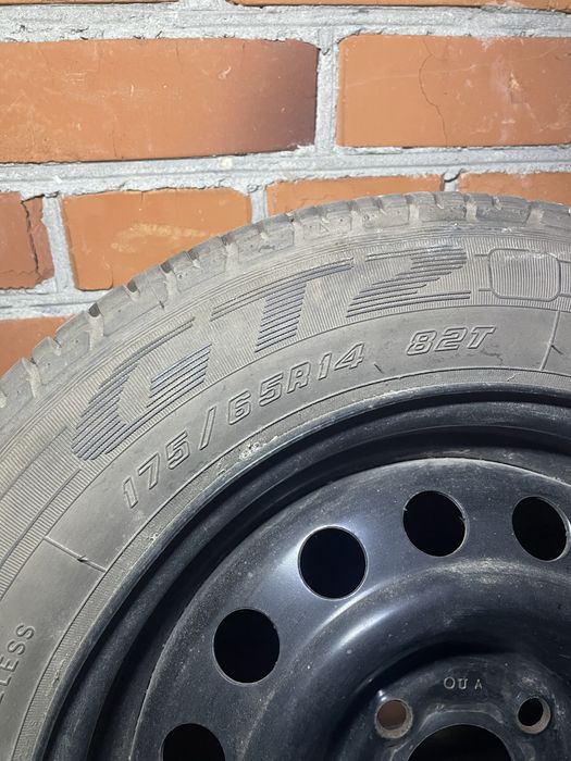 Диск железный 4х114.3+ резина