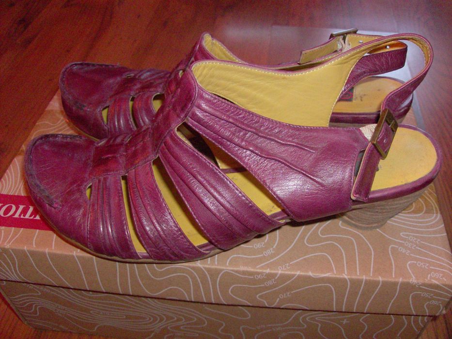 Czółenka damskie skóra R.39 Everybody