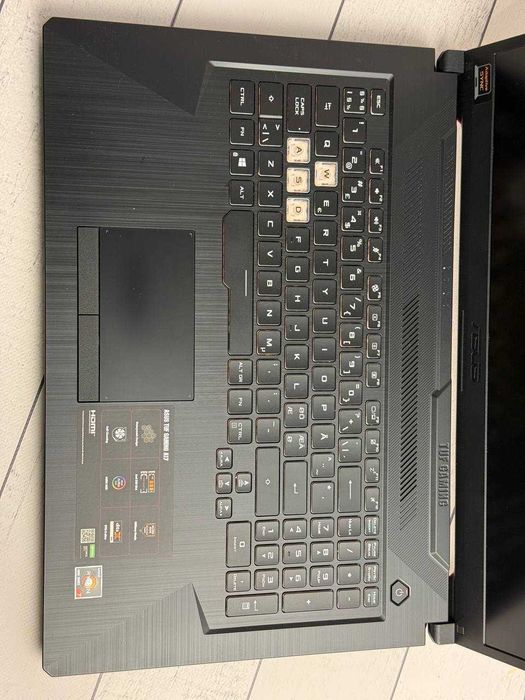 ASUS TUF A17 FX70 Ryzen 7 4800H GTX 1660Ti 16ram ssd 512 120hz