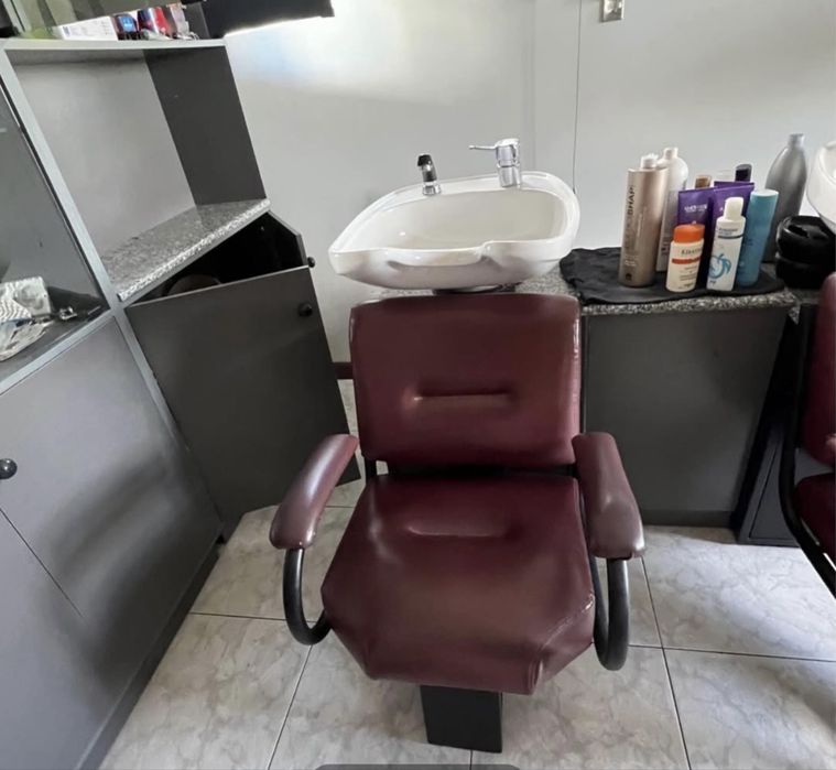 Rampa de lavagem de cabecas para cabeleireiro ou particular ,