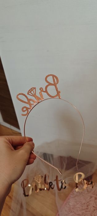 Nowy komplet dla panny młodej welon + opaska