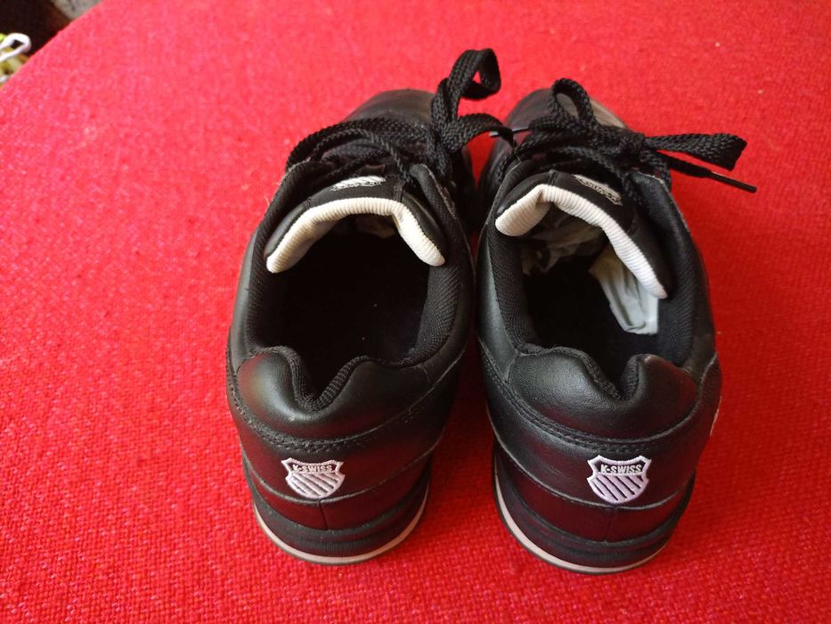 K-SWISS FLOW Cool System roz 40 25,5cm Skóra Stan BDB Okazja