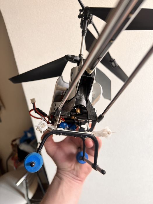 радіокерований вертоліт Traxas High Speed Flying Model вертолёт радиоу