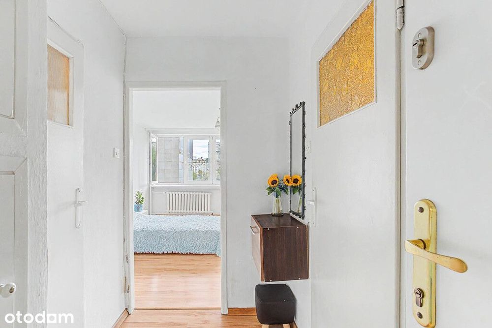 Warszawa, Śródmieście | 27,71 m²  | winda | KW |