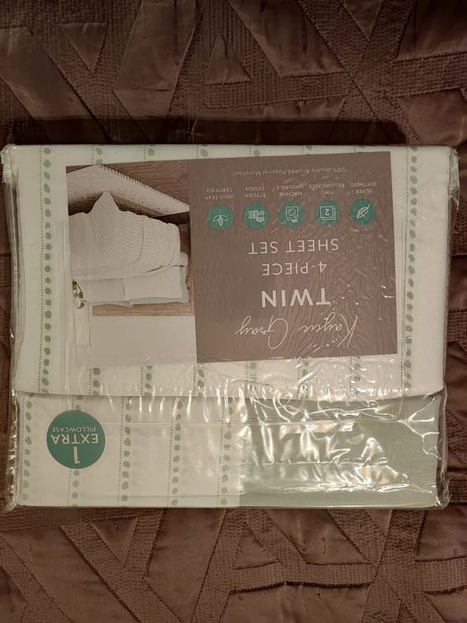 Шикарный постельный набор от фирмы Kasie Gray