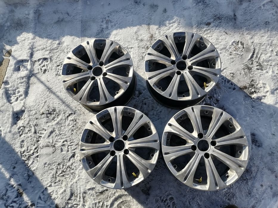 Продам титани 15. 4 .100