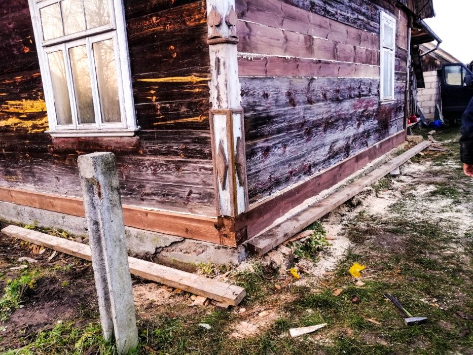 Wymiana podwalin, przyciesi / renowacja domów z drewna