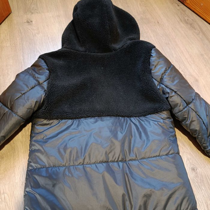 Продам куртку зимову